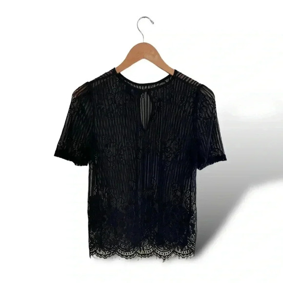 Black Lace Top​​​​ - Picture 6 of 8